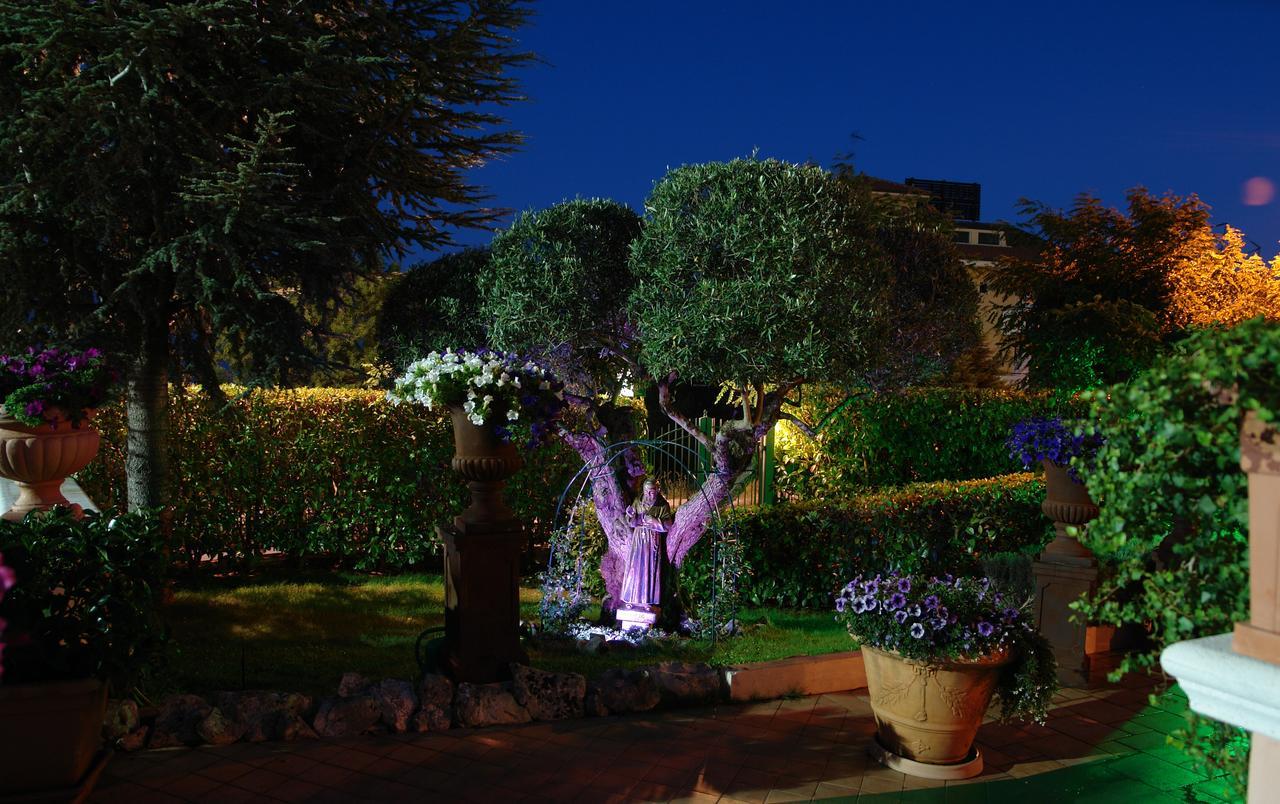 Hotel Rosamarina San Giovanni Rotondo Exterior photo
