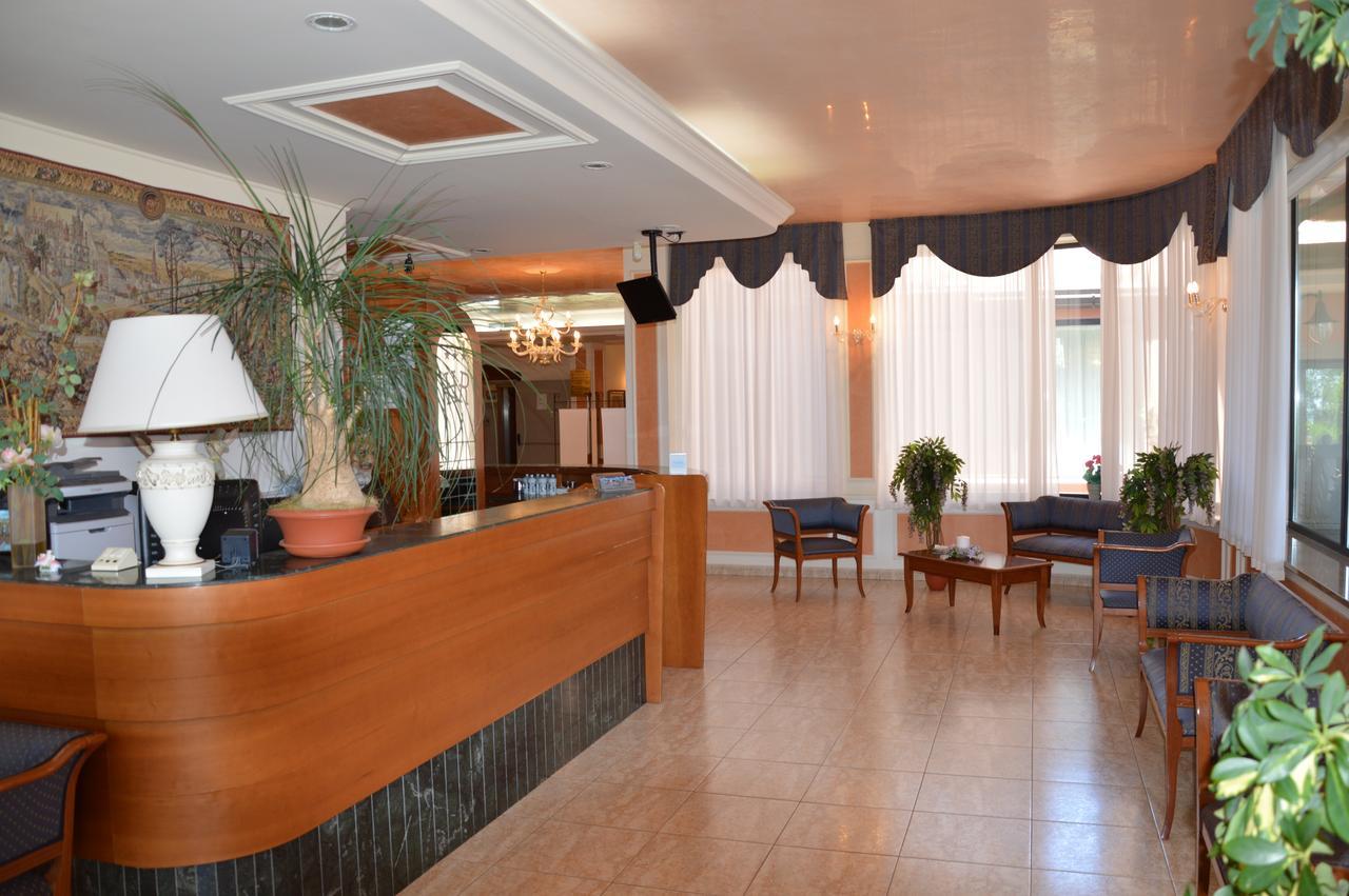 Hotel Rosamarina San Giovanni Rotondo Exterior photo
